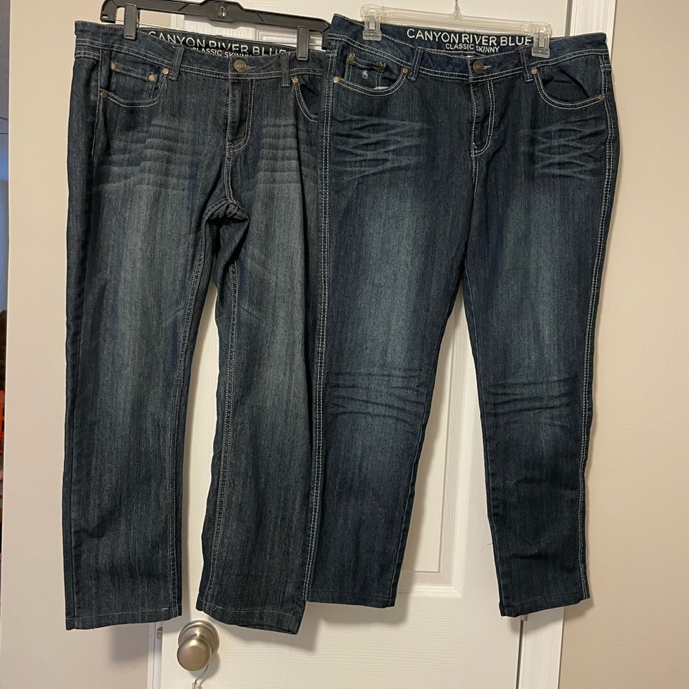 Like new! Lot of 2 Canyon river blues classic skinny jeans, size 12